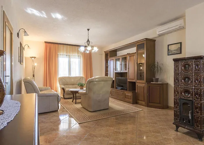 Apartman In With Kitchen Pula