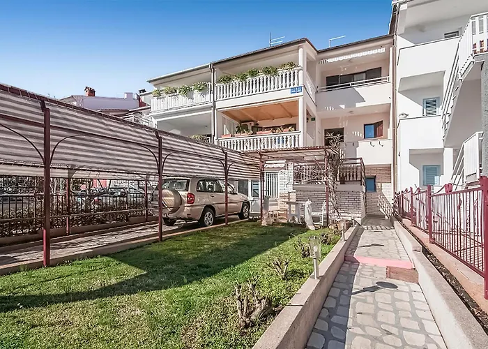 In With Kitchen * Pula