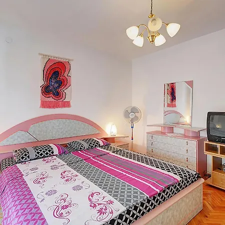 Apartment In With Kitchen